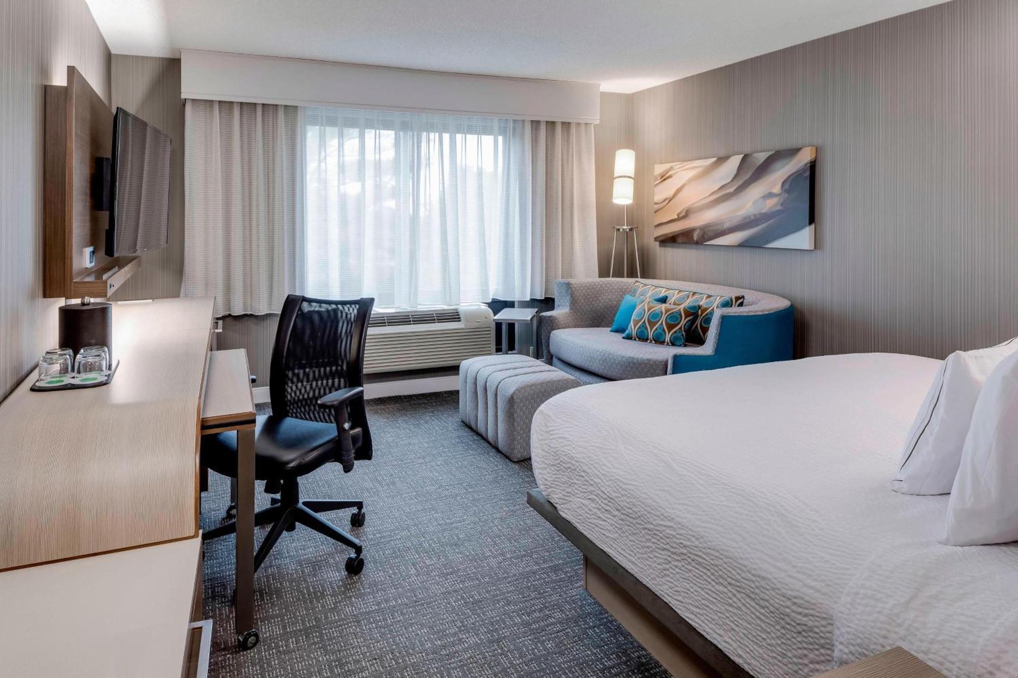 Courtyard By Marriott Portsmouth Hotel Eksteriør billede