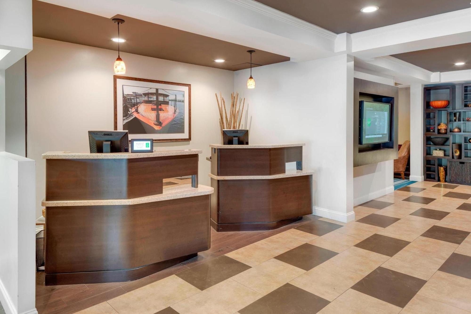 Courtyard By Marriott Portsmouth Hotel Eksteriør billede